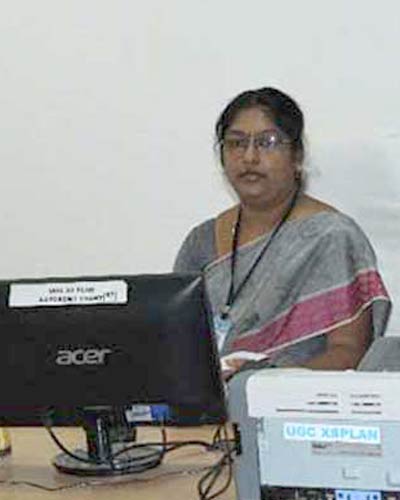 Dr. R. Meenakshidevi